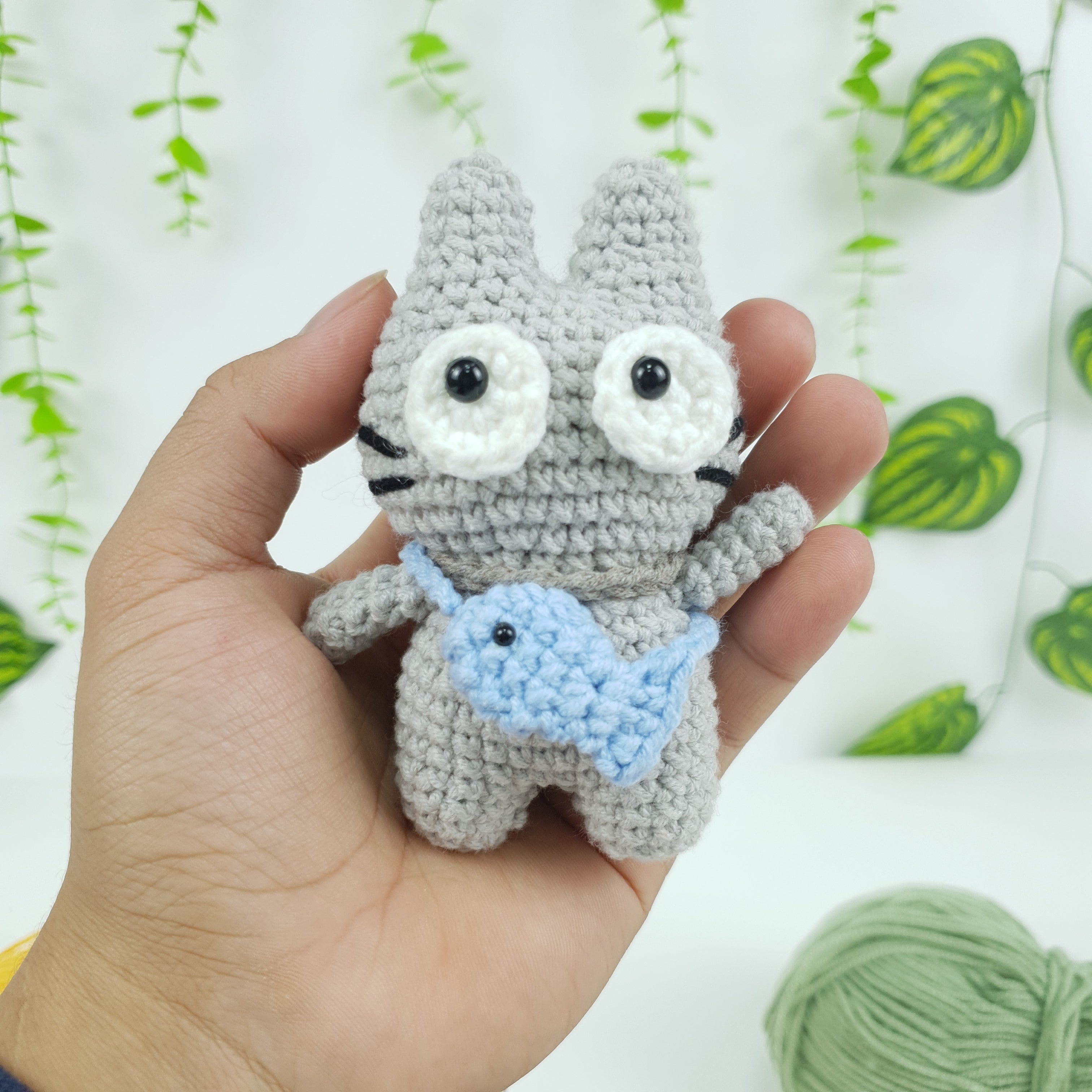 Grey Cat Crochet Pattern PDF, Cute Spirit Cat with Fish Bag Amigurumi Tutorial