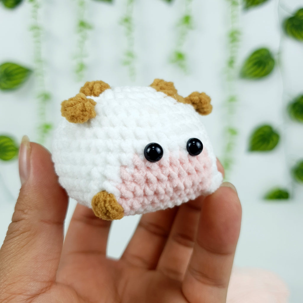 Mini Cow Crochet Pattern PDF, Moochi Amigurumi Tutorial, Cute Pocket Cow Plush