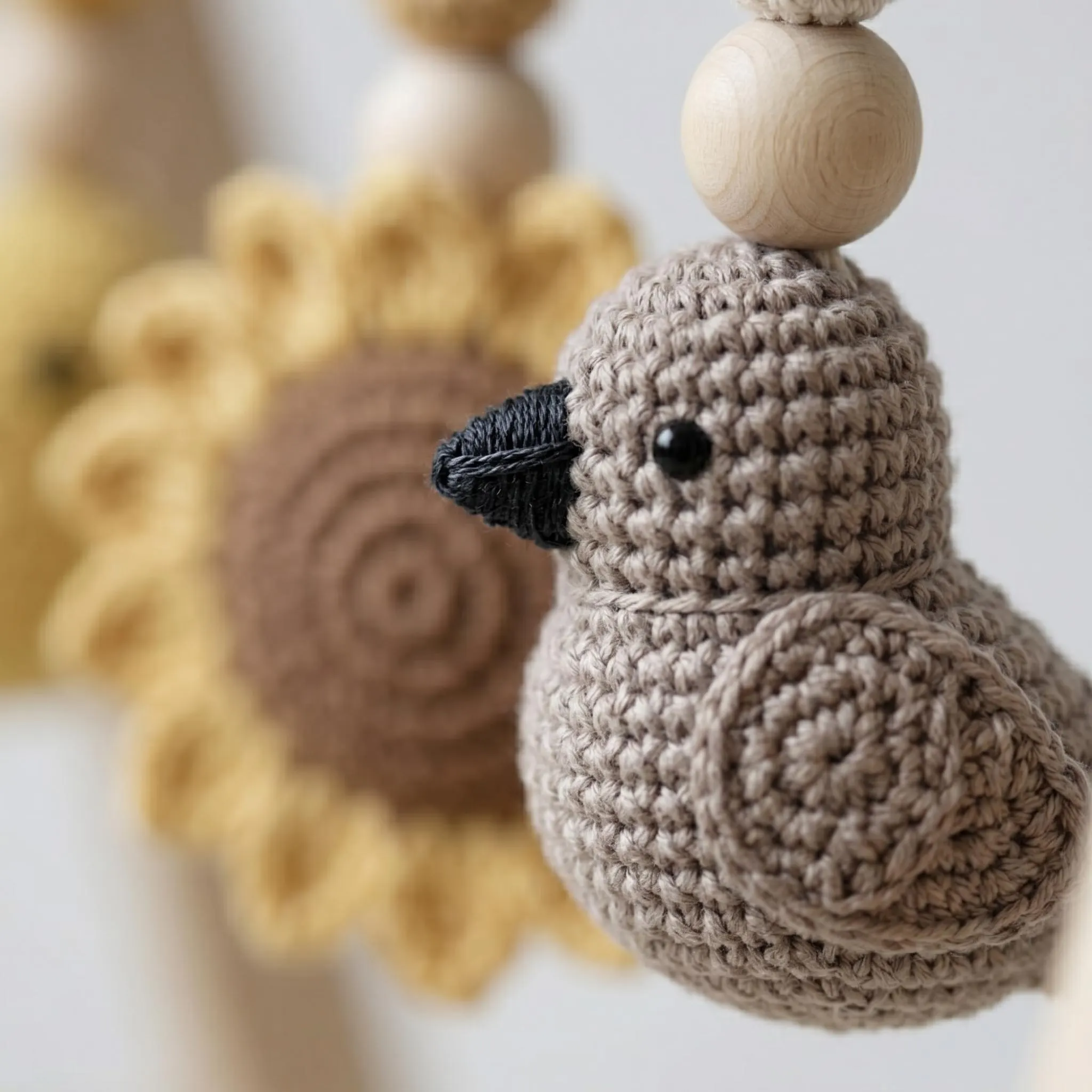 Sunflower Bird Baby Gym, Wooden Play Gym with Crochet Birds & Sunflower, Montessori Baby Gym, Boho Nursery Decor, Neutral Baby Shower Gift