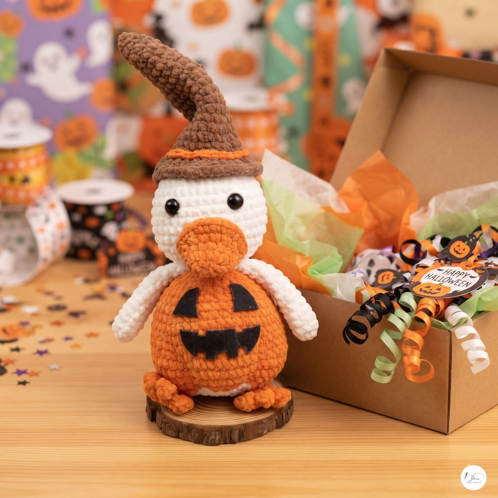 Handmade Halloween Duck Plush, Crochet Pumpkin Duck with Witch Hat, Amigurumi Stuffed Animal, Spooky Cute Fall Decor, Duck Lover Gift