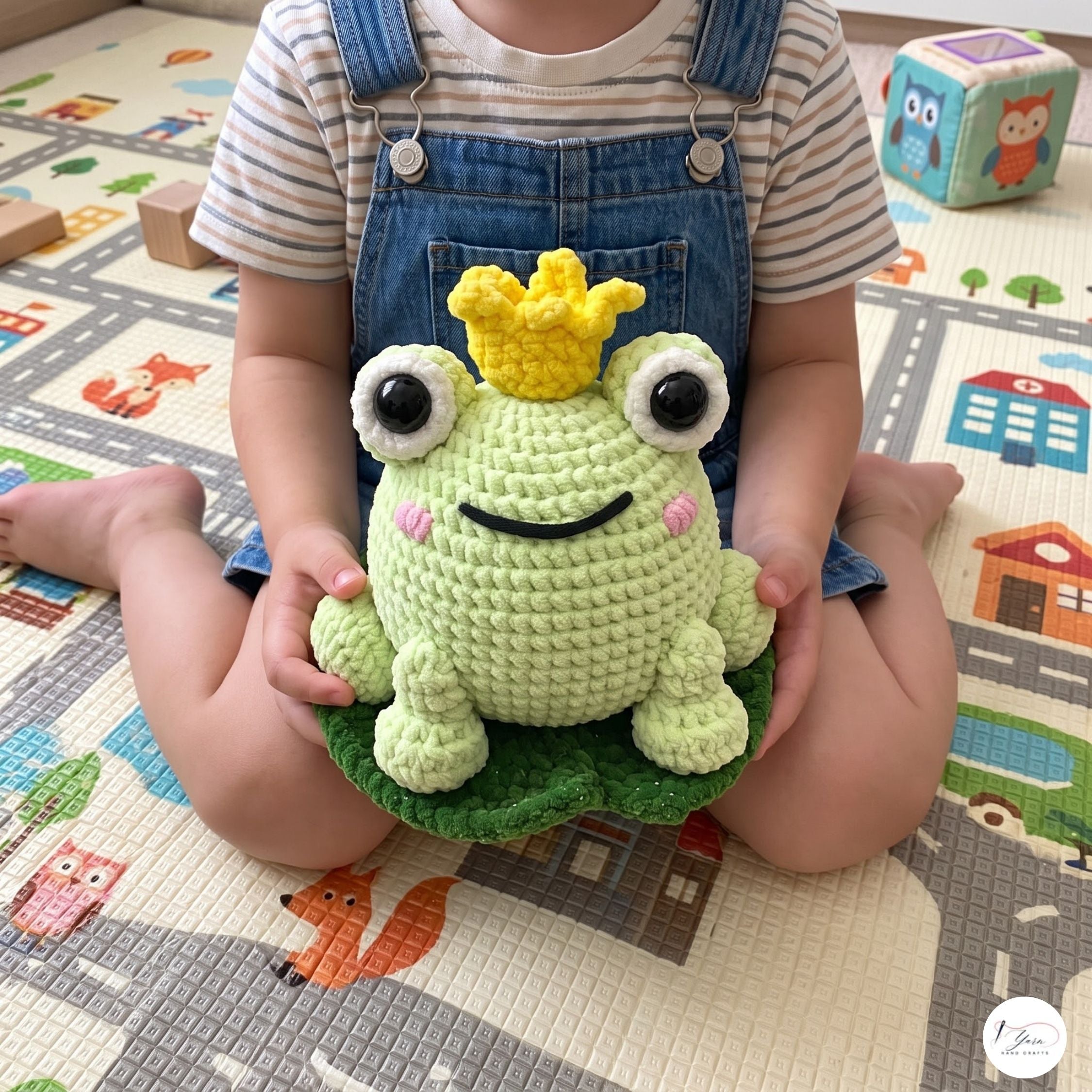 Handmade Crochet Frog Prince Plush, Green Amigurumi Frog with Crown, Soft Stuffed Animal, Frog Lover Gift, Fairytale Nursery Decor