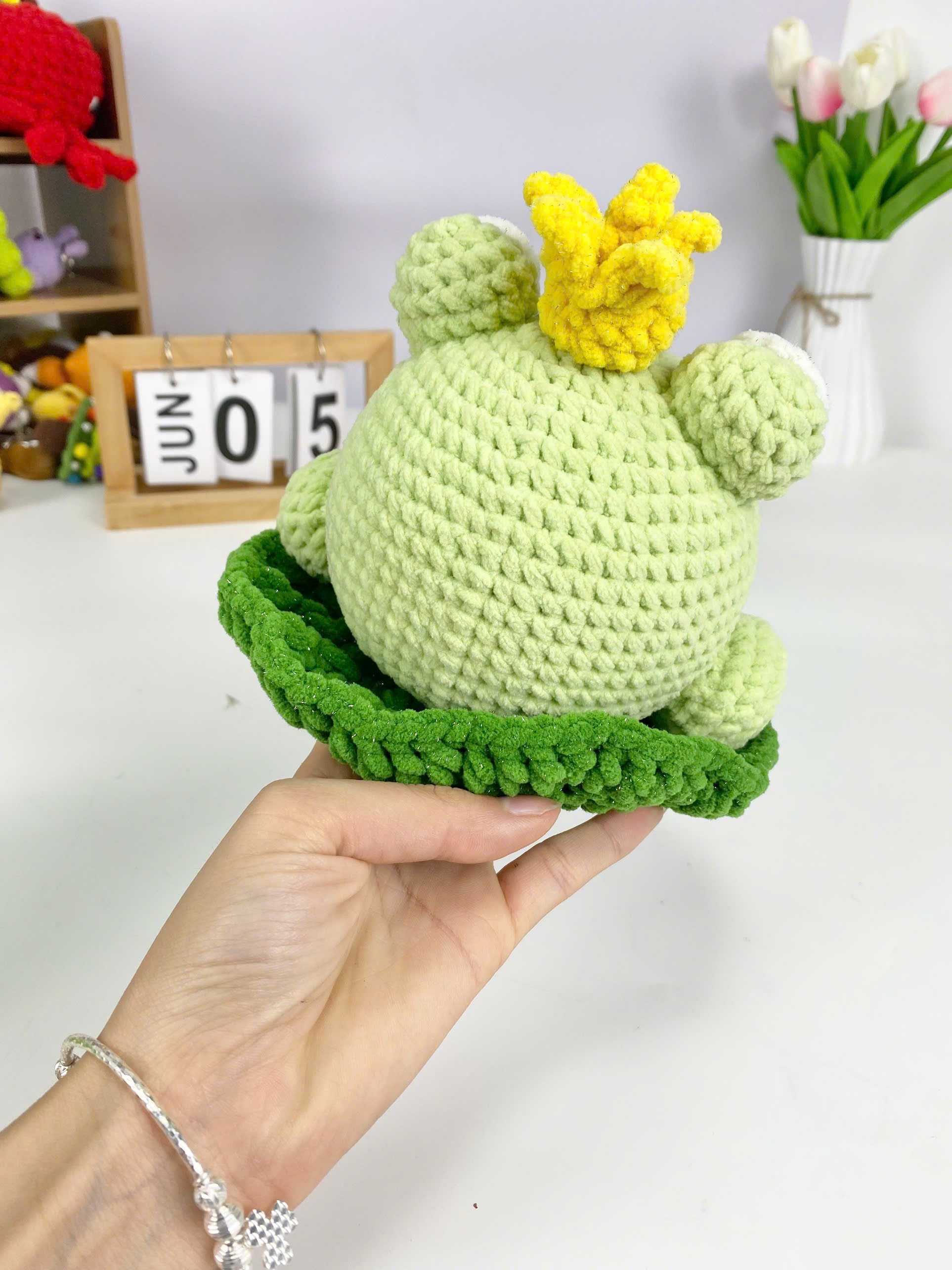 Frog Prince Crochet Pattern PDF, Amigurumi Royal Frog On Lily Pad, Cute Frog Plush Toy Tutorial For Beginners