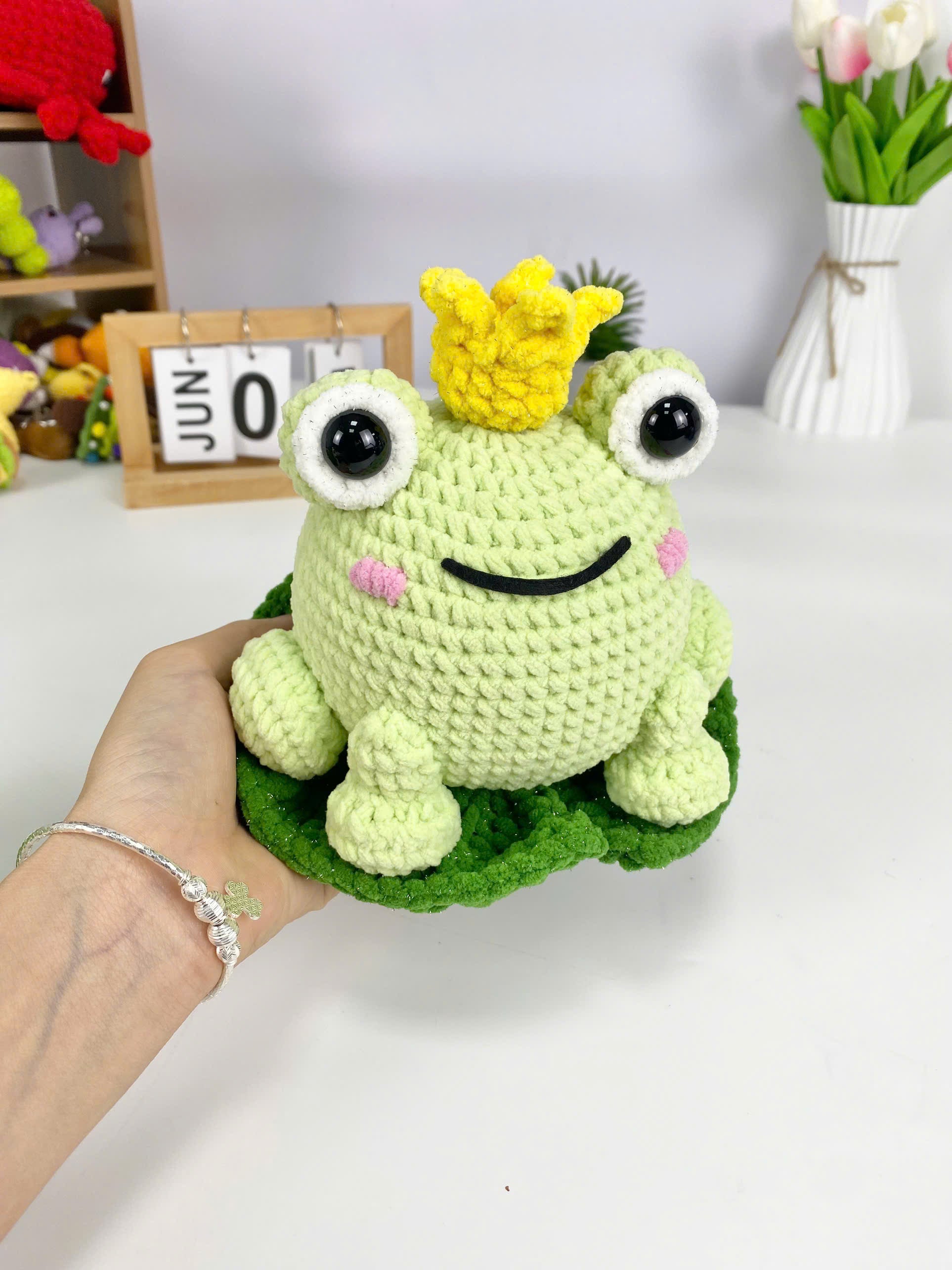 Frog Prince Crochet Pattern PDF, Amigurumi Royal Frog On Lily Pad, Cute Frog Plush Toy Tutorial For Beginners