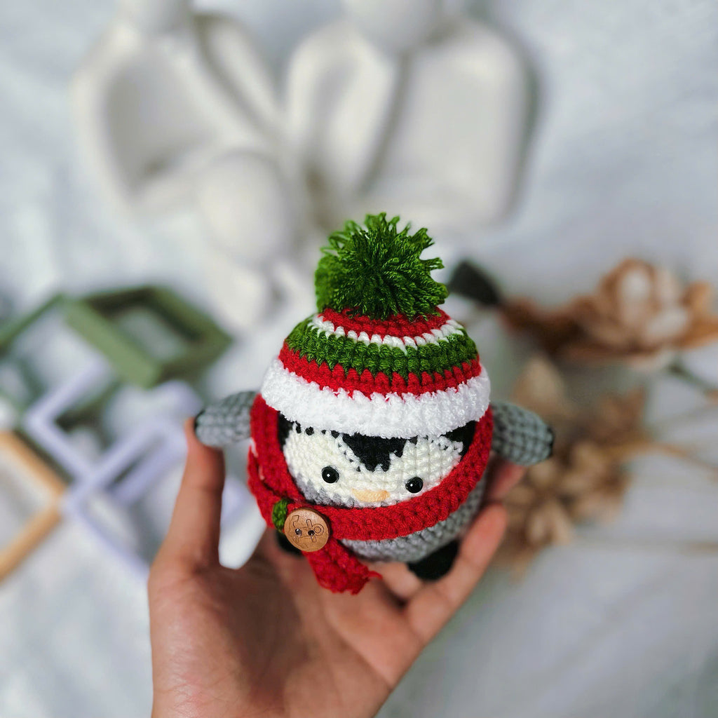 Christmas Penguin Crochet Pattern PDF, Cute Penguin Amigurumi Pattern