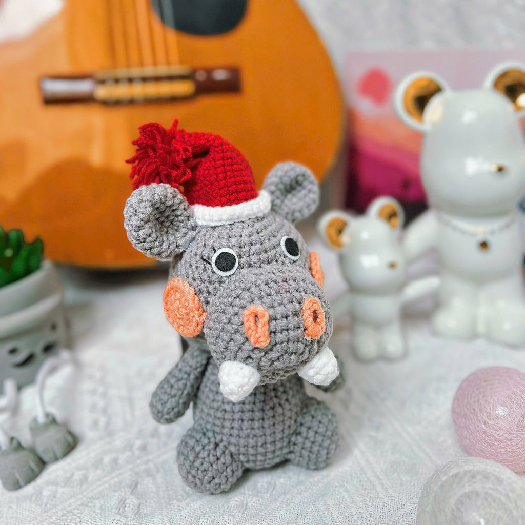 Santa Hippo Crochet Pattern PDF, Cute Christmas Amigurumi Hippo