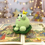 Handmade Crochet Frog Prince Plush, Green Amigurumi Frog with Crown, Soft Stuffed Animal, Frog Lover Gift, Fairytale Nursery Decor