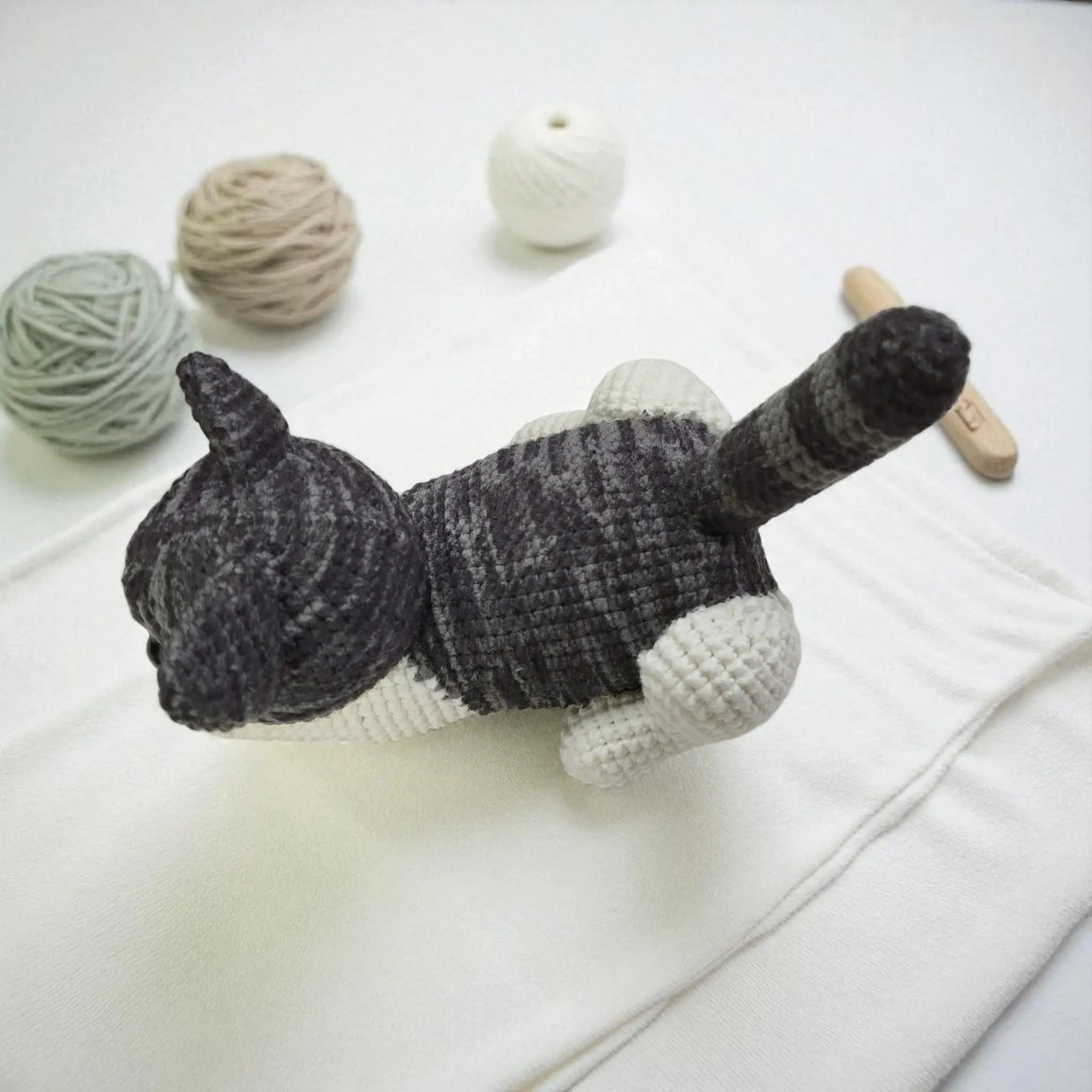 Striped Cat Crochet Pattern – Amigurumi Kitten Plush Toy PDF, Cute Gray White Cat, Easy Crochet Animal Pattern for Beginners