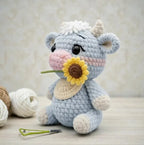 Cow Holding Sunflower Amigurumi Crochet Pattern, Beginner Friendly (PDF Pattern, 5 Languages)