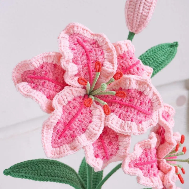 Crochet Lily Flower Pattern, Handmade Floral Bouquet PDF Free Gift