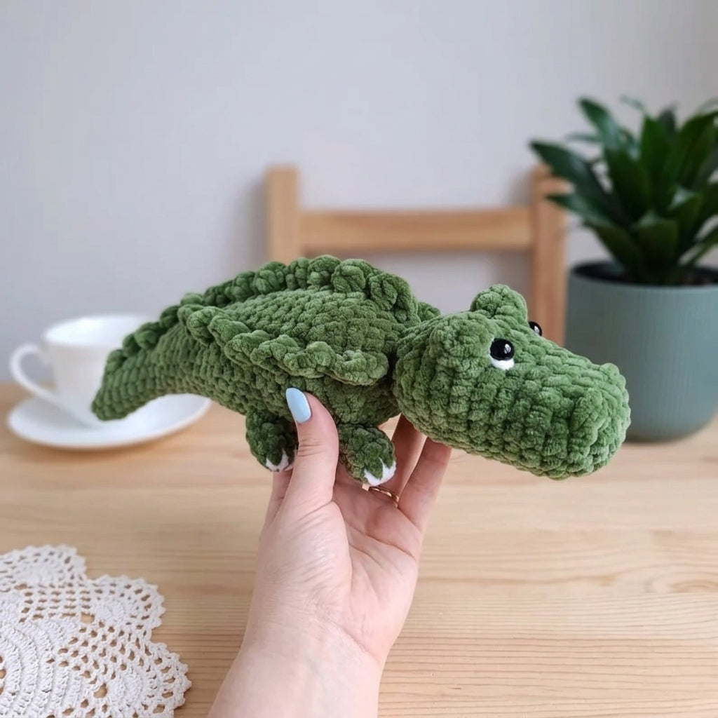 Free Crocodile Crochet Pattern, Cute Plush Alligator Amigurumi Tutorial, Chenille Animal Crochet Pattern