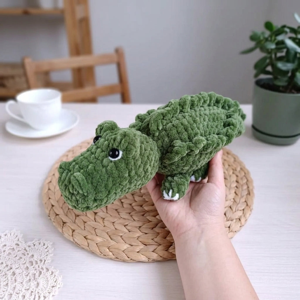 Free Crocodile Crochet Pattern, Cute Plush Alligator Amigurumi Tutorial, Chenille Animal Crochet Pattern
