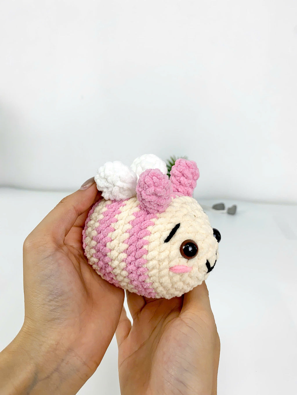 Bee Crochet Pattern PDF: Amigurumi Bumble Bee Plush Toy (Digital Download)