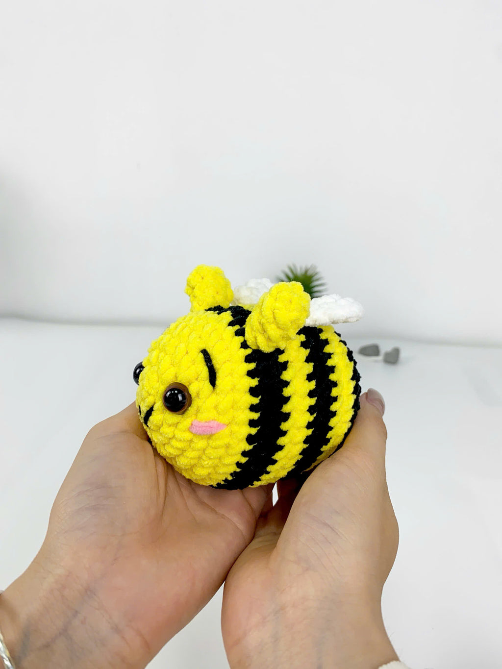 Bee Crochet Pattern PDF: Amigurumi Bumble Bee Plush Toy (Digital Download)